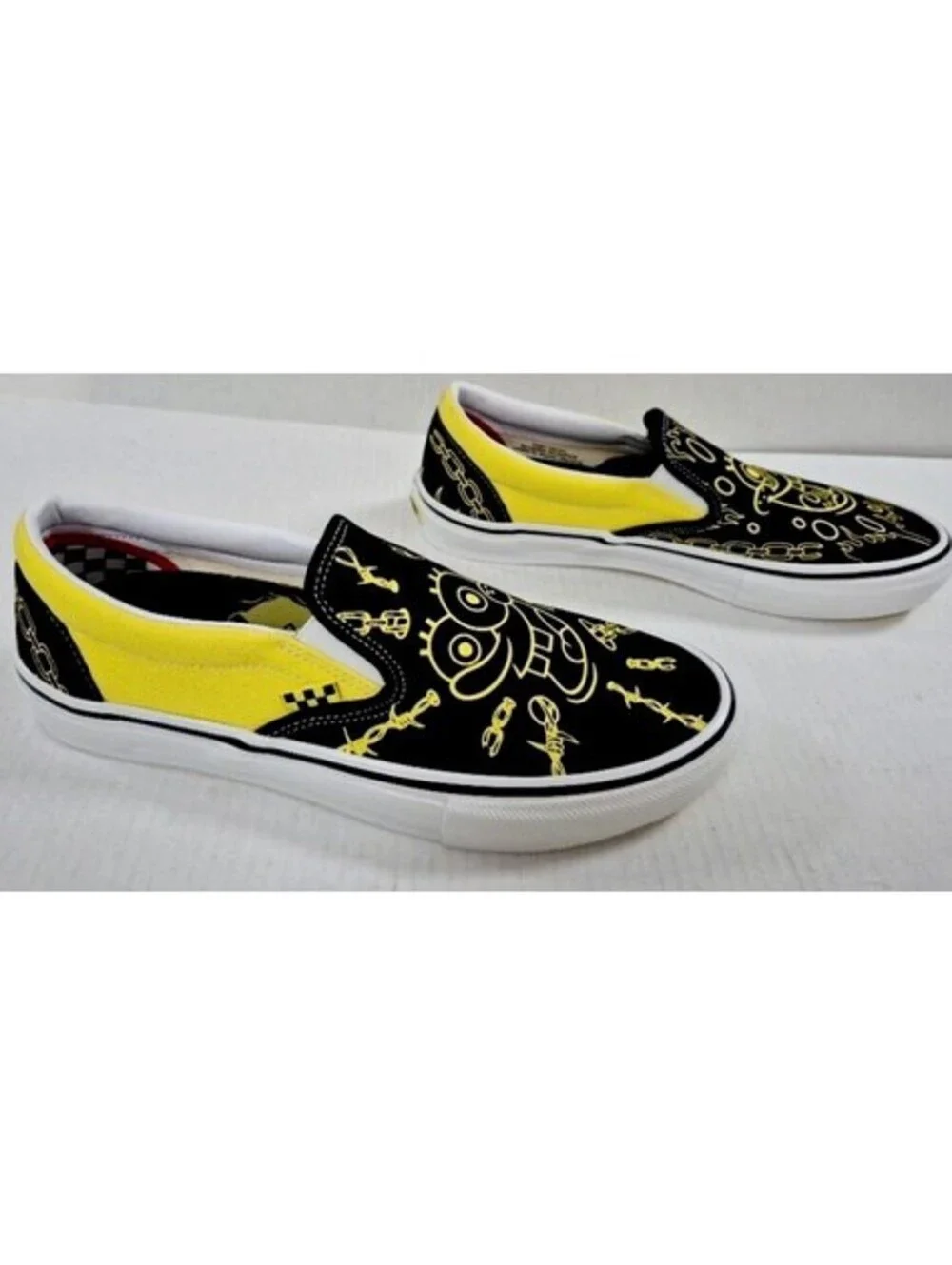 Vans Slip On Spongebob+ Gigliotti  Mens Size 10 Black And Yellow Limited Ed.